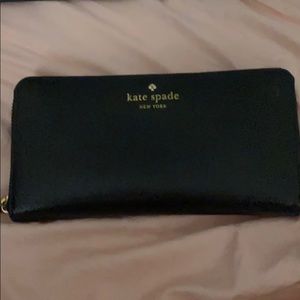 Kate Spade zip wallet